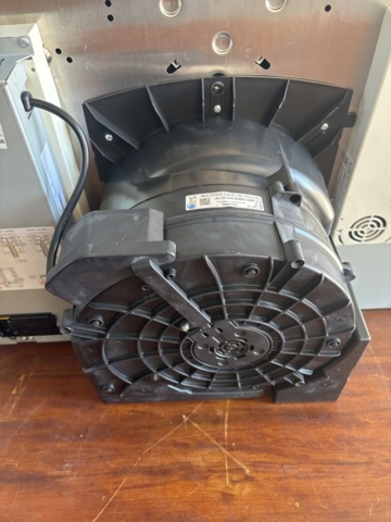 1137761-5 Smeg induction hob with extractor hood HOBD482D