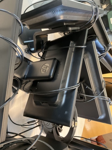 1198318-6 10 pcs. Computer monitors HP