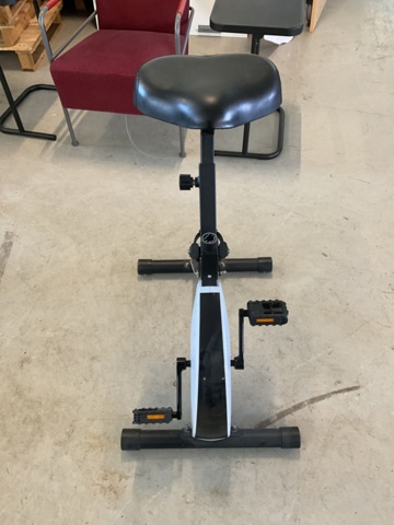 1198319-2 Exercise bike