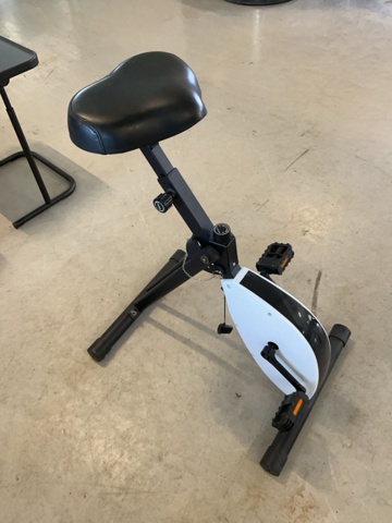 1198319-3 Exercise bike