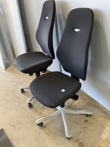 1198323-2 2 Kinnarps office chairs