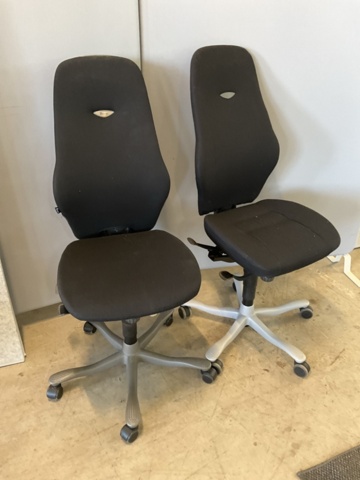 1198324-6 2 Kinnarps office chairs