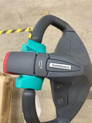 1316838-7 Walking stacker Jungheinrich EJC110