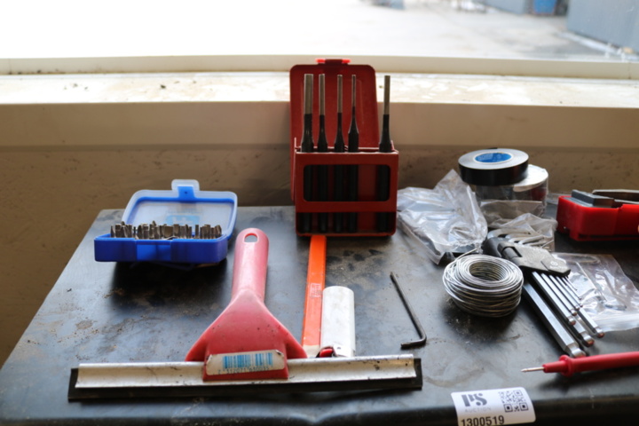 1300519-7 Tool cabinet with contents.