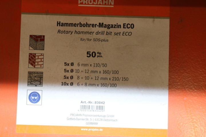 1300520-12 3 Shelves with contents