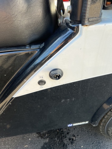 1338378-21 Electric car Melex 381 -2017