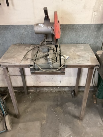 1198335-5 Metal cutting and table