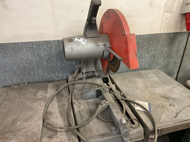 1198335-6 Metal cutting and table