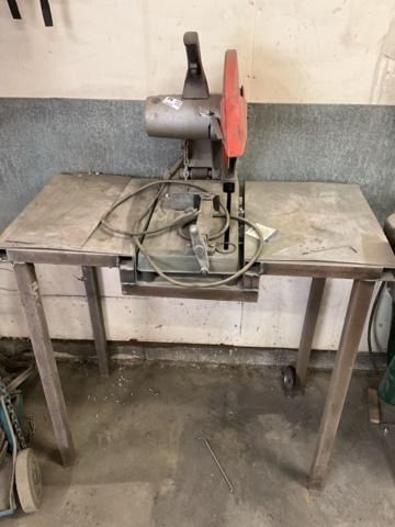 1198335-8 Metal cutting and table
