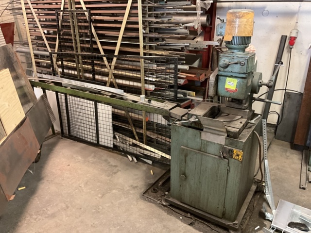 1198337-1 Metal cabinet EISELE with table