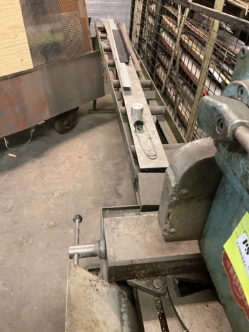 1198337-4 Metal cabinet EISELE with table