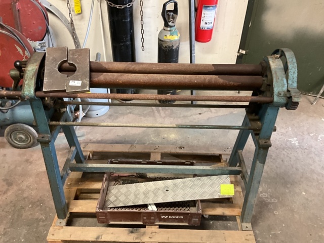 1198338-3 Round roller