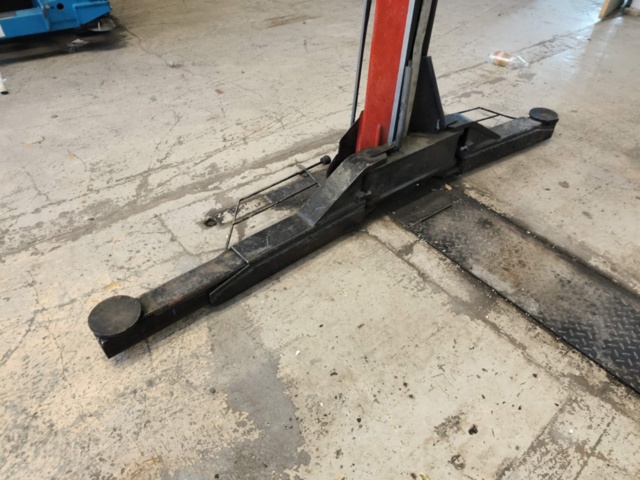 1331028-5 Two-post lift HH-Lift HH250 -5000Kg