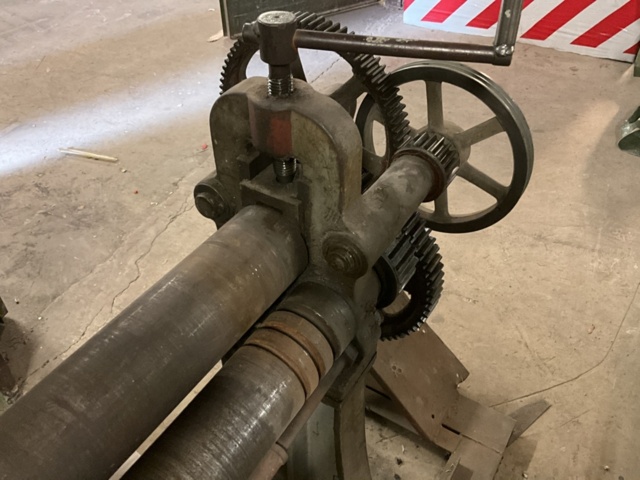 1198342-8 Round roller