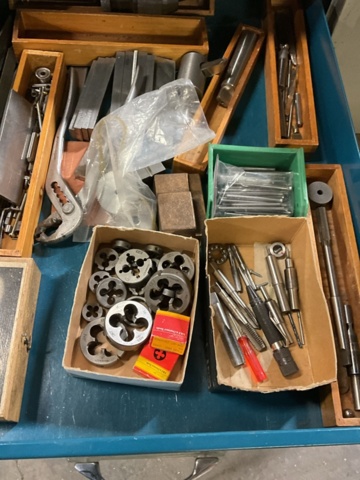 1198343-3 Trolley with tool cabinet