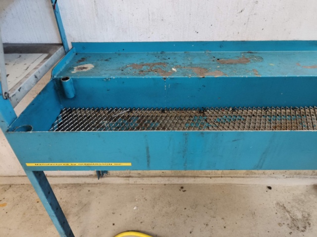 1331030-5 Oil bar and spill tray