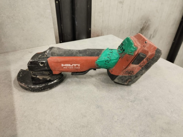 1331040-2 Angle grinder Hilti AG 125-A22