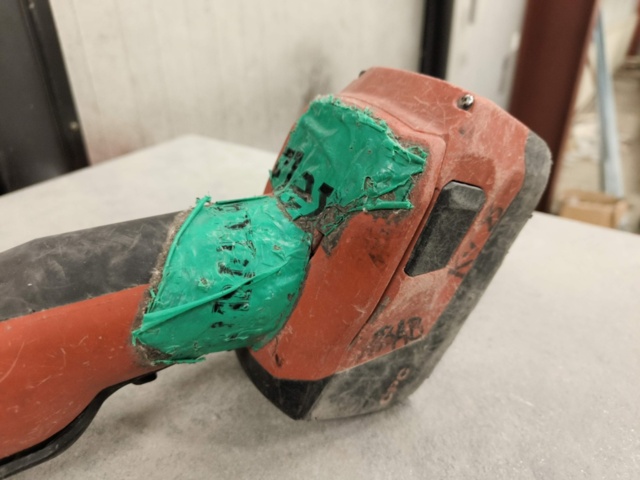1331040-4 Angle grinder Hilti AG 125-A22