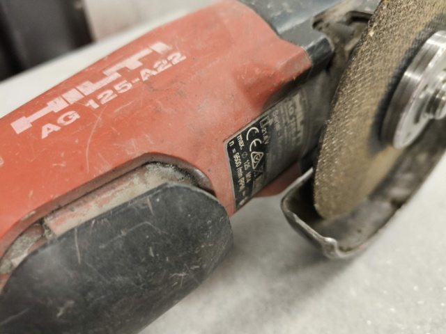 1331040-8 Angle grinder Hilti AG 125-A22