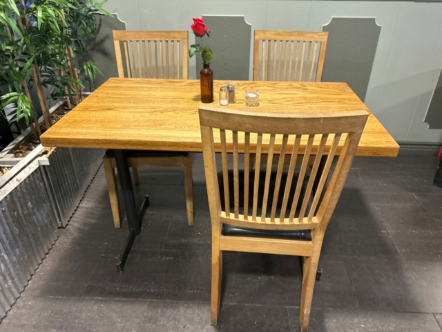 1315861-6 5 tables and 11 chairs