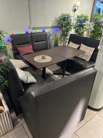 1315864-1 2-seater sofas and tables