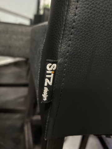 1315865-4 Bar table and bar stools brand Sitz design