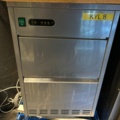 1315869-1 Ice maker, brand unknown