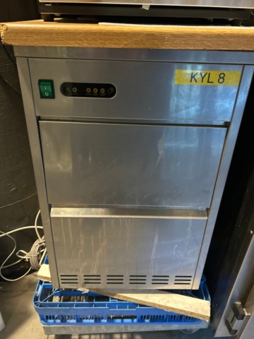 1315869-1 Ice maker, brand unknown