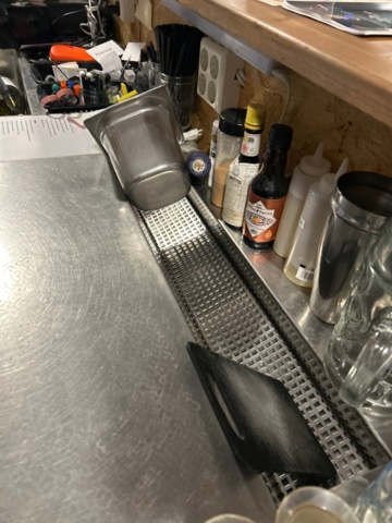 1315870-4 Refrigerated counter with sink and drain