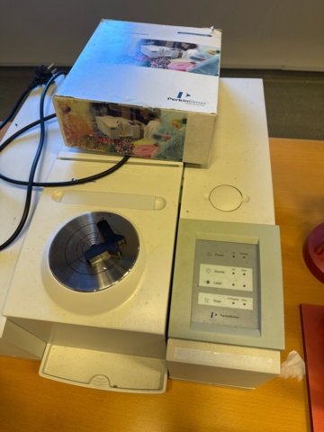 1344686-3 Fourier Transform Infrared (FTIR) spectrometer, PerkinElmer Spectrum One NTS