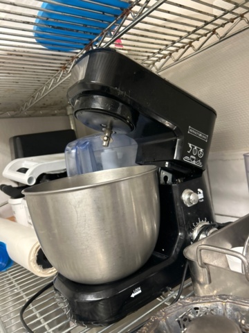 1315877-4 Warehouse shelf with contents