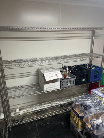 1315888-5 Warehouse shelves mixed dimensions, no contents