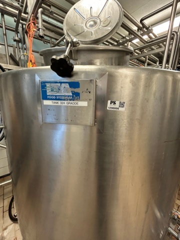 1290006-8 Mejeritank dubbelmantlad 1000L med omrörare. - LTA