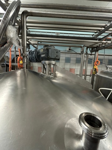 1290006-14 Mejeritank dubbelmantlad 1000L med omrörare. - LTA