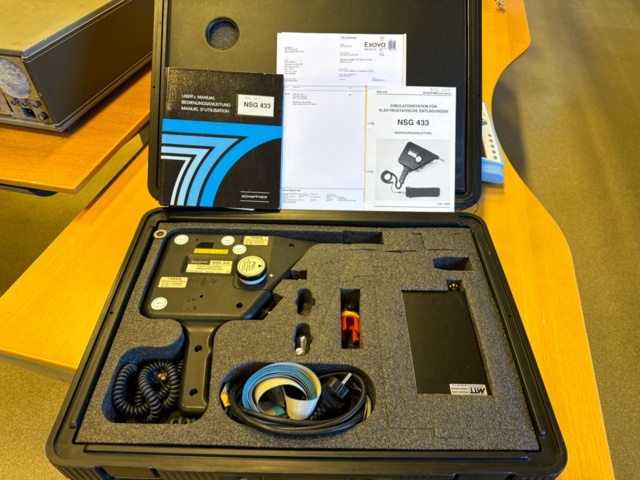 1344753-1 Electrostatic discharge system (ESD gun), ESD tester Schaffner NSG 433