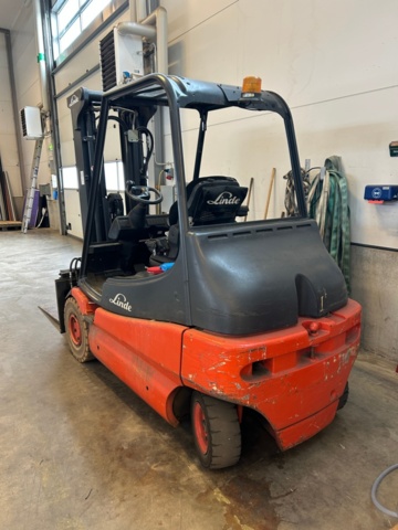 1316736-5 Linde E30/02 forklift