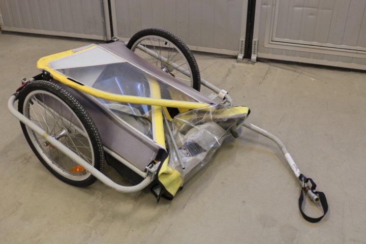 1300541-3 Bicycle trailer (Renovation object)