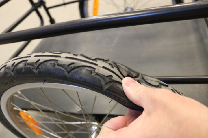 1300542-8 Bicycle trailer