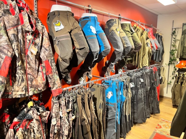 1345114-27 Shop fittings