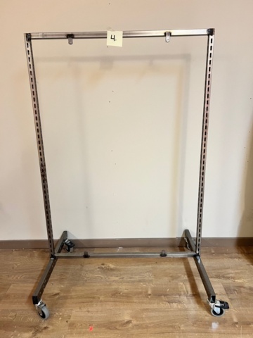 1345114-6 Shop fittings