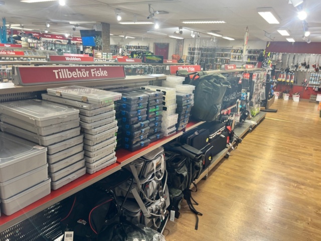 1345114-25 Shop fittings