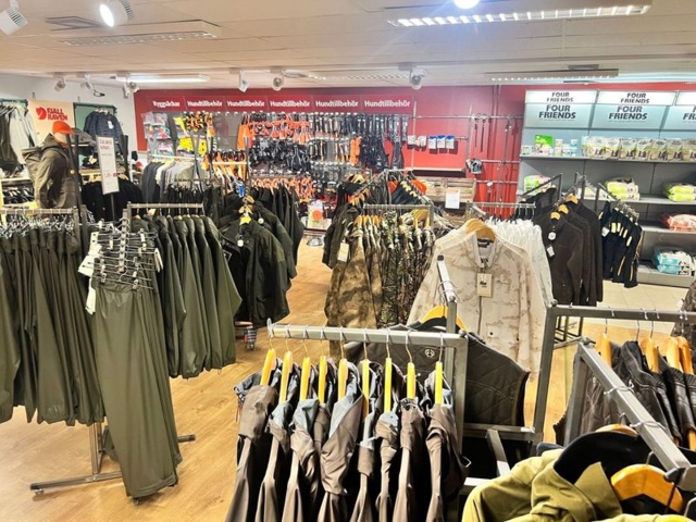 1345114-1 Shop fittings