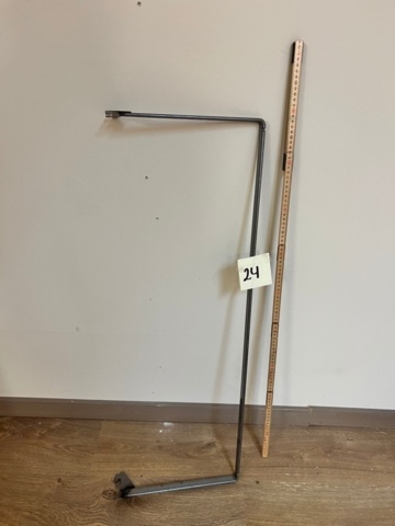 1345114-21 Shop fittings