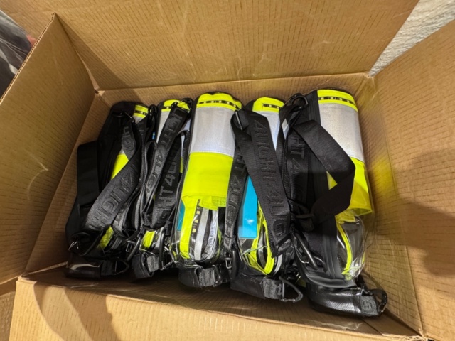 1341877-2 LED harness Nova Worker White, 15 pcs (XL/XXL)