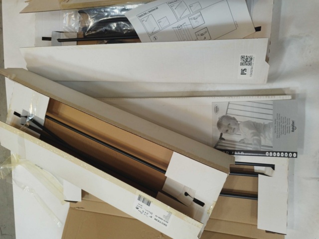 1343294-3 Child safety gate - BabyDan, wall mount, black metal, mounting kit