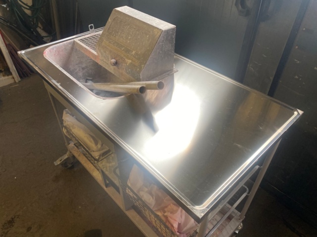 1345263-4 Environmental station/bench