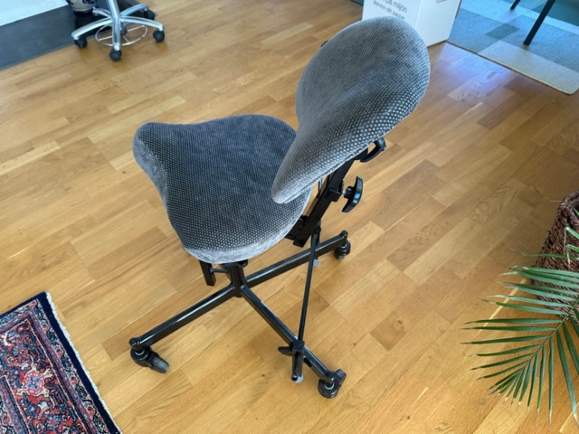 992374-2 Clinic chair Mercado Medic