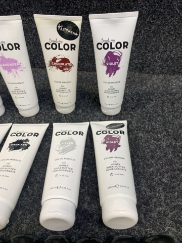 1345165-2 Assortment of hair care products etc.