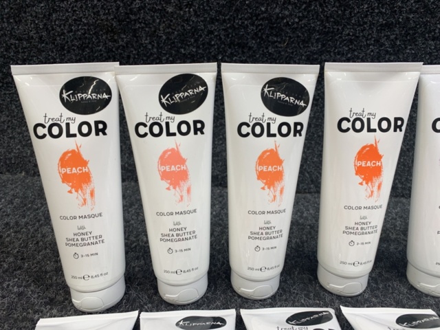 1345165-6 Assortment of hair care products etc.