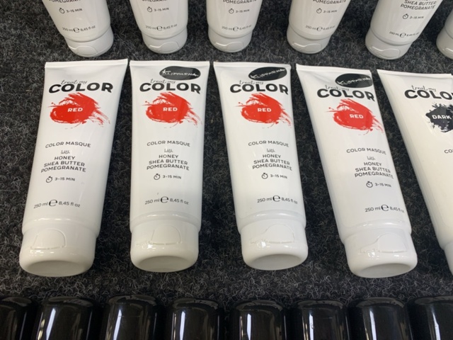 1345165-7 Assortment of hair care products etc.